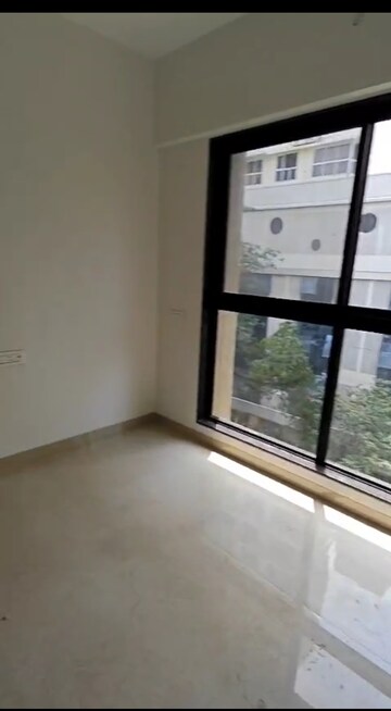 Room in 1 BHK Apartment at Platinum 53 West, Andheri West – for Rent