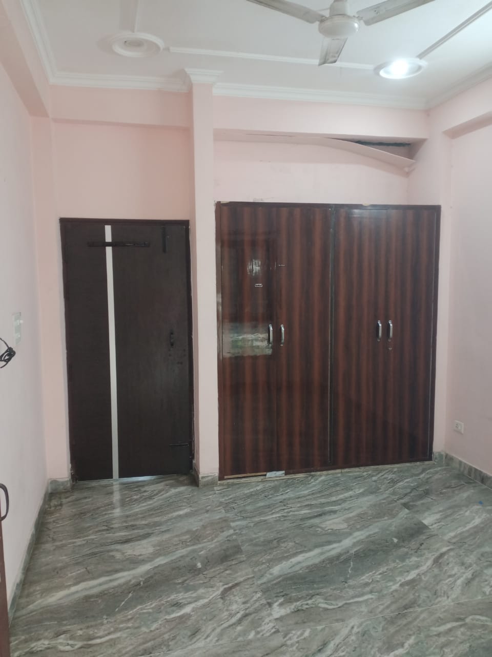 3 BHK + Servant Room,Extra Room 1250 Sq.Ft. Builder Floor in Royal Homes Rajendra Park
