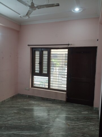 Room in 3 BHK Builder Floor at Royal Homes Rajendra Park, Rajendra Park – for Rent