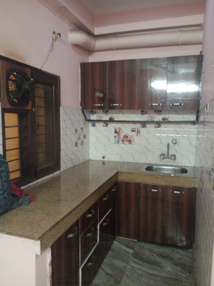 Kitchen, royal-homes-rajendra-park 3 Bedroom 1250 Sq.Ft. Builder Floor In Rajendra Park Gurgaon 8774313