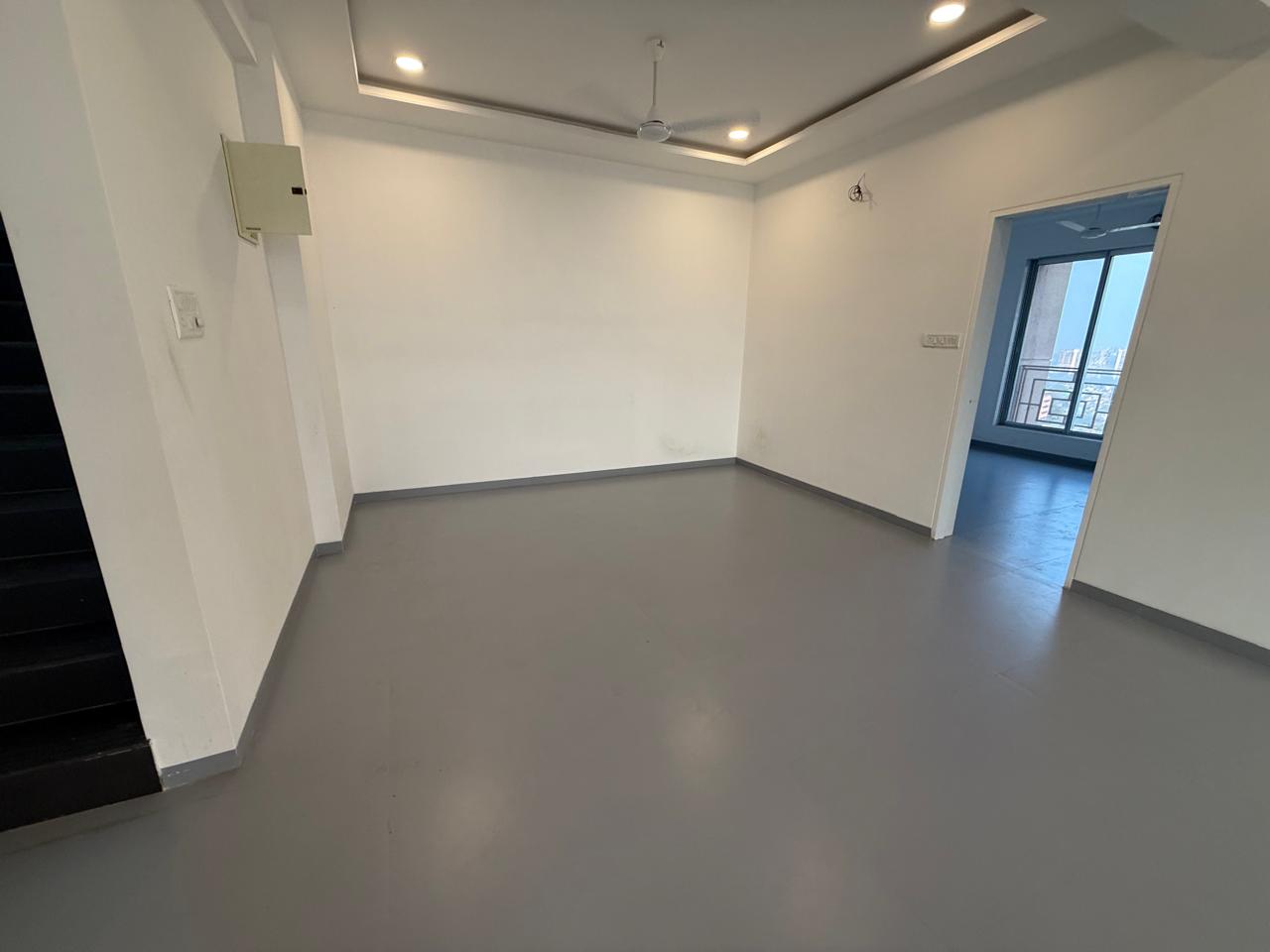 3.5 BHK Apartment For Rent in LnT Crescent Bay T5