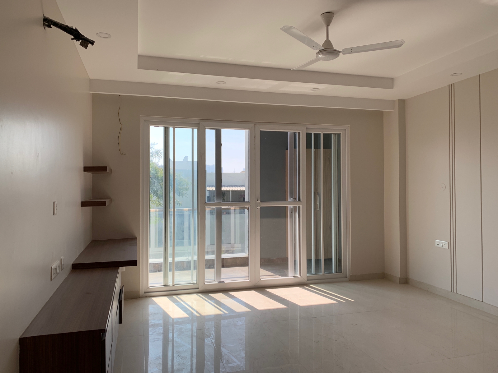 3 BHK + Servant Room,Extra Room 2250 Sq.Ft. Builder Floor in BPTP Amstoria Country Floor