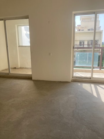 Room in 2 BHK Apartment at Vatika Xpressions, Sector 88b – for Rent