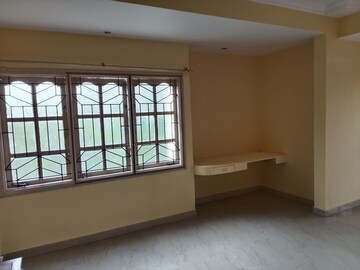 Room in 2 BHK Apartment at Deccan Heritage, New Bel Road – for Rent