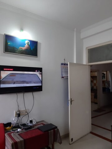 Kitchen in 3 BHK Apartment at Hazratganj – for Rent