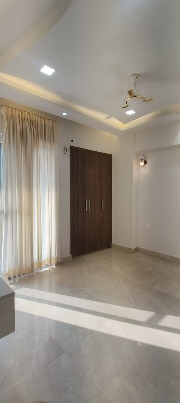 Room in 4 BHK Penthouse at Gms Road – for Sale