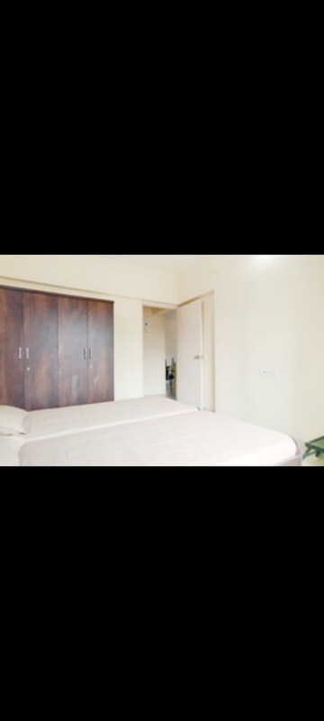 Room in  Pg at Kandivali West – for Rent