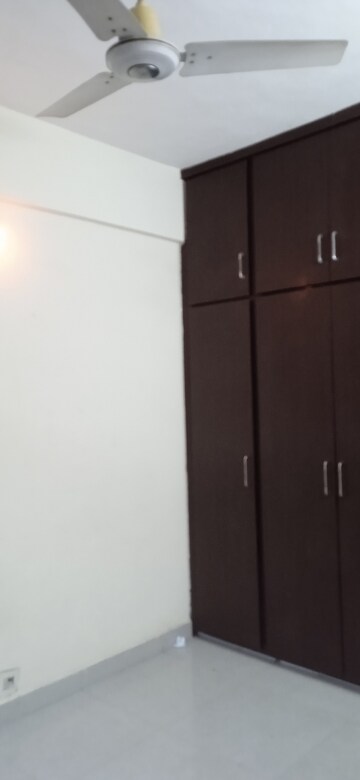 Furnished Amenities in 2 BHK Apartment at Lakdi Ka Pul – for Rent