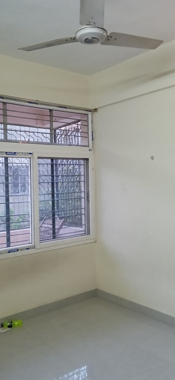 Room in 2 BHK Apartment at Lakdi Ka Pul – for Rent
