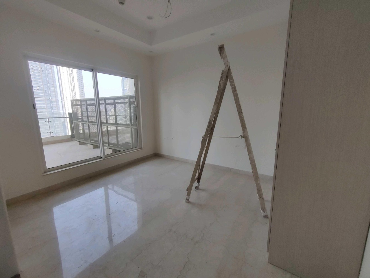 3 BHK + Pooja Room,Servant Room Apartment For Rent in Indiabulls Sky Forest