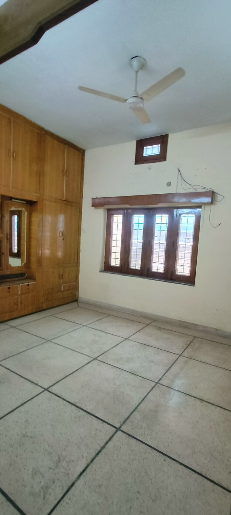 Room, balliwala 3 Bedroom 350 Sq.Yd. Villa In Balliwala Dehradun 8774517