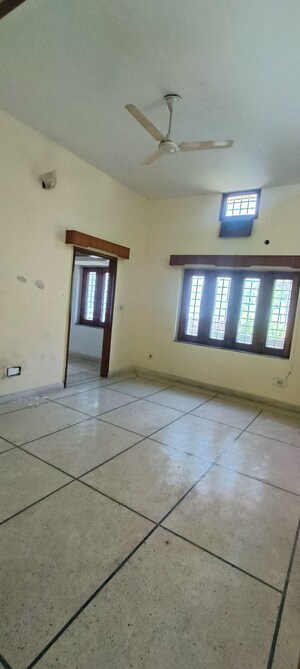 Room in 3 BHK Villa at Balliwala – for Sale