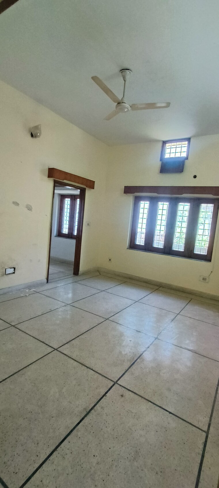 Room, balliwala 3 Bedroom 350 Sq.Yd. Villa In Balliwala Dehradun 8774517