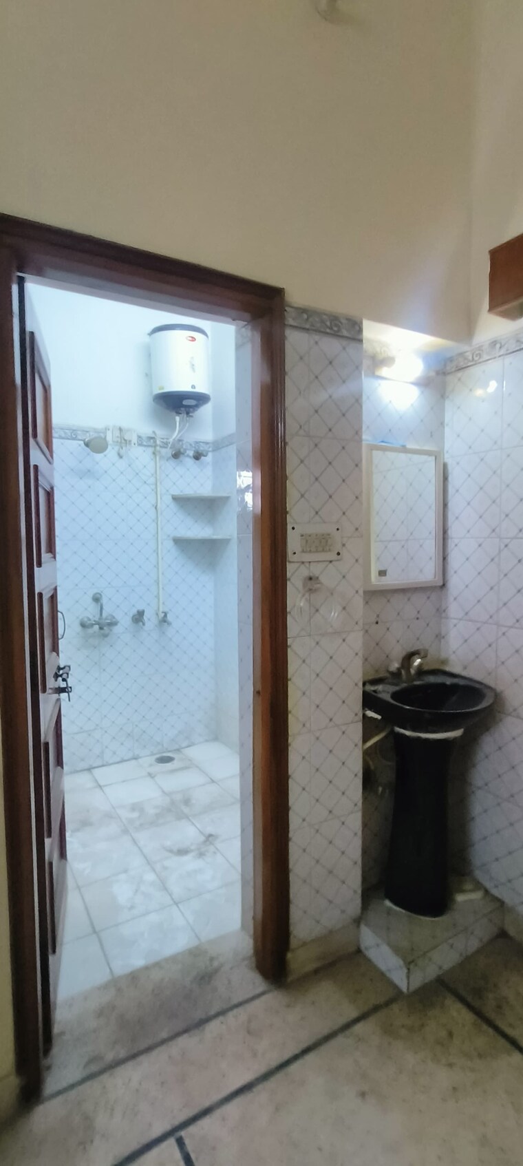Bathroom, balliwala 3 Bedroom 350 Sq.Yd. Villa In Balliwala Dehradun 8774517