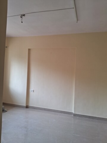 Bedroom in 2 BHK Apartment at Dosti Acres Aster, Wadala East – for Rent