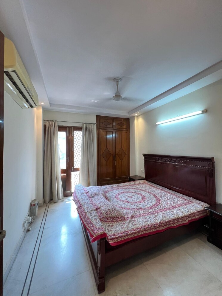 Bedroom, krishna nagar 3 Bedroom 1800 Sq.Ft. Builder Floor In Krishna Nagar Delhi 8774535