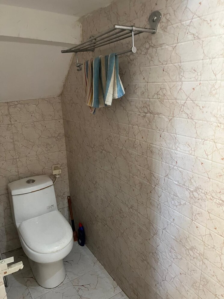 Bathroom, krishna nagar 2 Bedroom 750 Sq.Ft. Builder Floor In Krishna Nagar Delhi 8774573