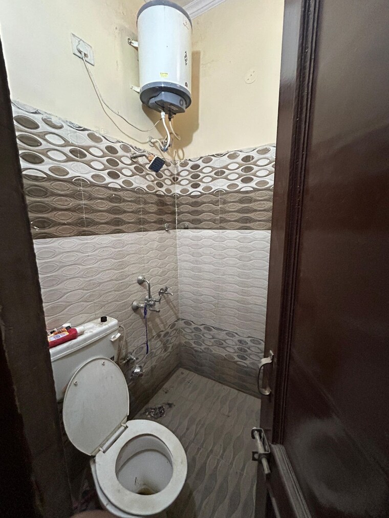 Bathroom, dasmesh nagar 3 Bedroom 1350 Sq.Ft. Villa In Dasmesh Nagar Kharar 8774602