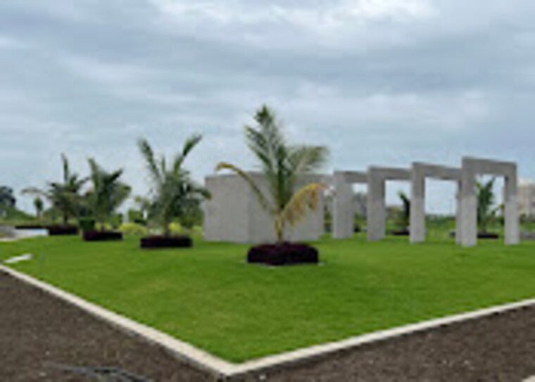 Garden, super corridor  1000 Sq.Ft. Plot In Super Corridor Indore 8774580