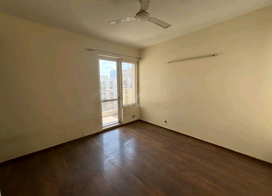 2 BHK Apartment For Sale in 3C Lotus Boulevard