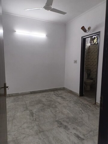 Room in 2 BHK Builder Floor at Arjun Nagar – for Rent