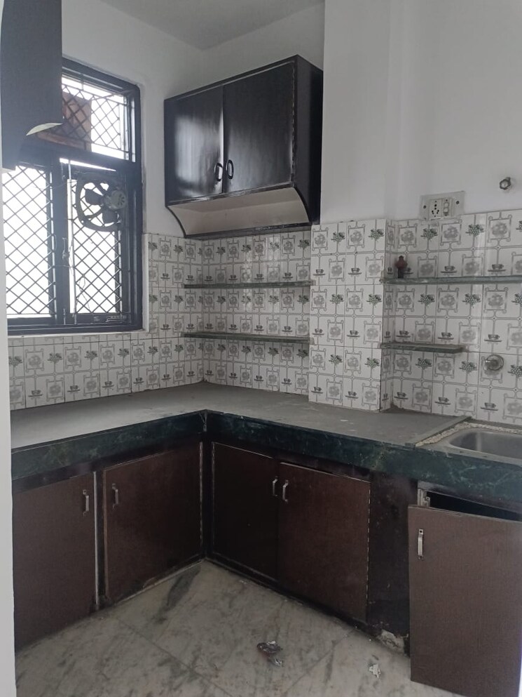 Kitchen, arjun nagar 2 Bedroom 750 Sq.Ft. Builder Floor In Arjun Nagar Delhi 8774614