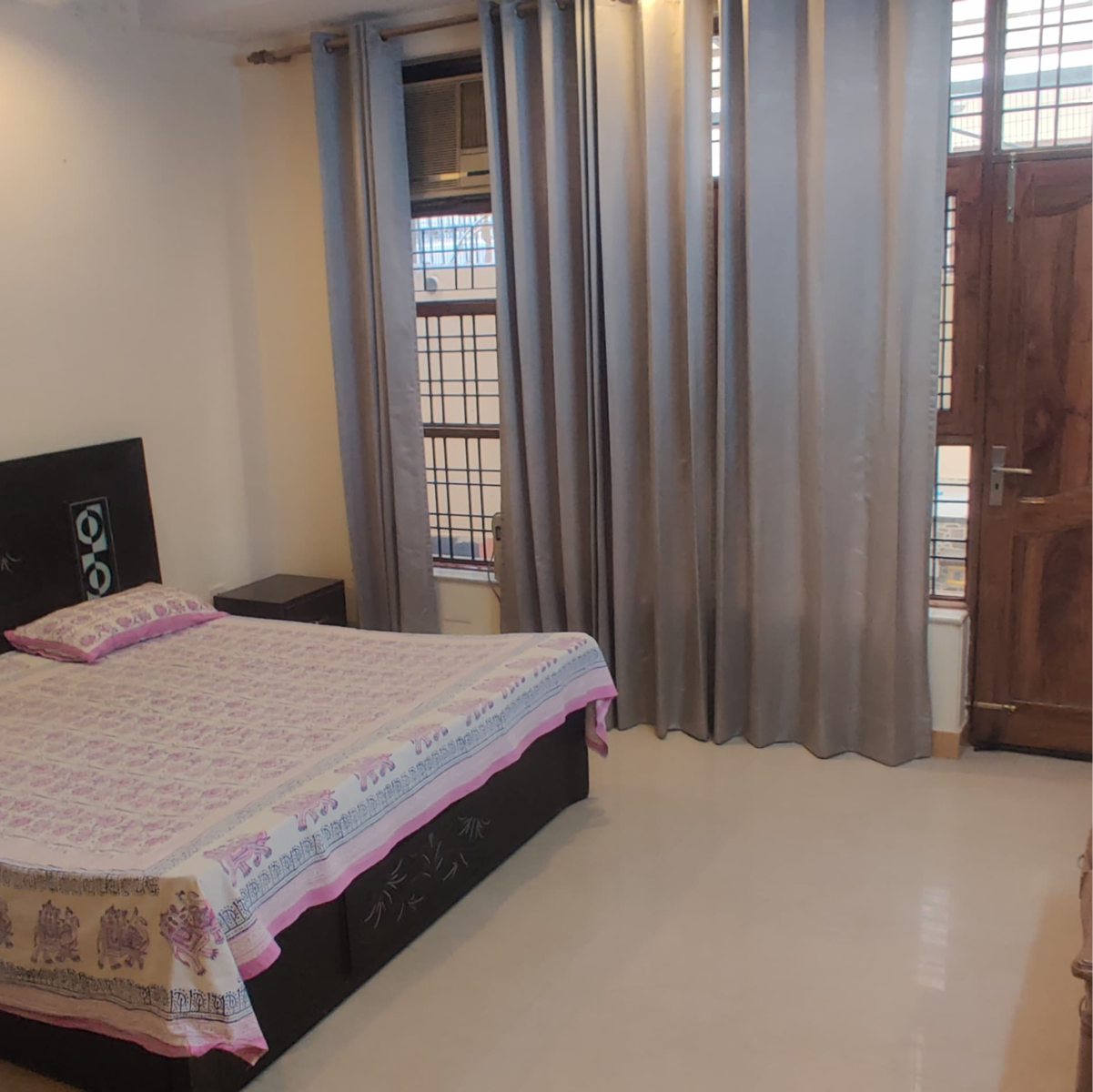 3.5 BHK Villa For Rent in Sector 21