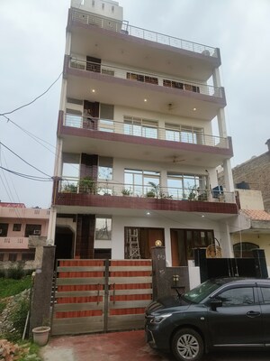 3 BHK Builder Floor For Sale in Narkanda Apartment, Sector 31