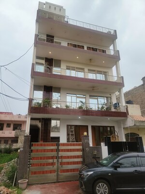 3 BHK Builder Floor – Exterior View View at Narkanda Apartment, Sector 31 - for Sale