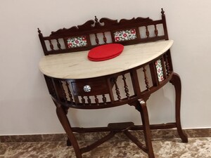 Master Bedroom in 4 BHK Builder Floor at Panchsheel Enclave – for Sale