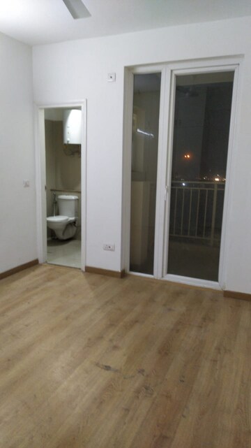 Room in 3 BHK Apartment at Shapoorji Pallonji Joyville Phase 2, Sector 102 – for Rent