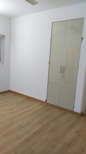 Room in 3 BHK Apartment at Shapoorji Pallonji Joyville Phase 2, Sector 102 – for Rent