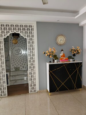 Furnished Amenities in 3 BHK Builder Floor at Roseate Homes, Ghazipur – for Sale