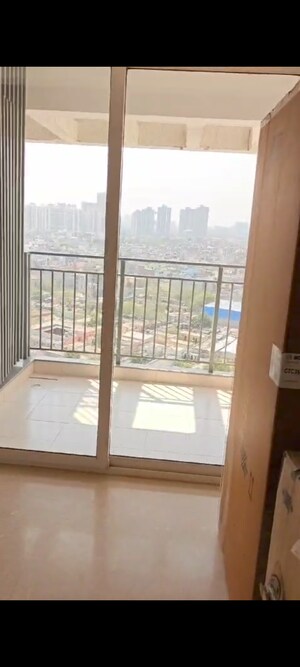 2 BHK Apartment For Sale in Godrej Woods, Sector 43