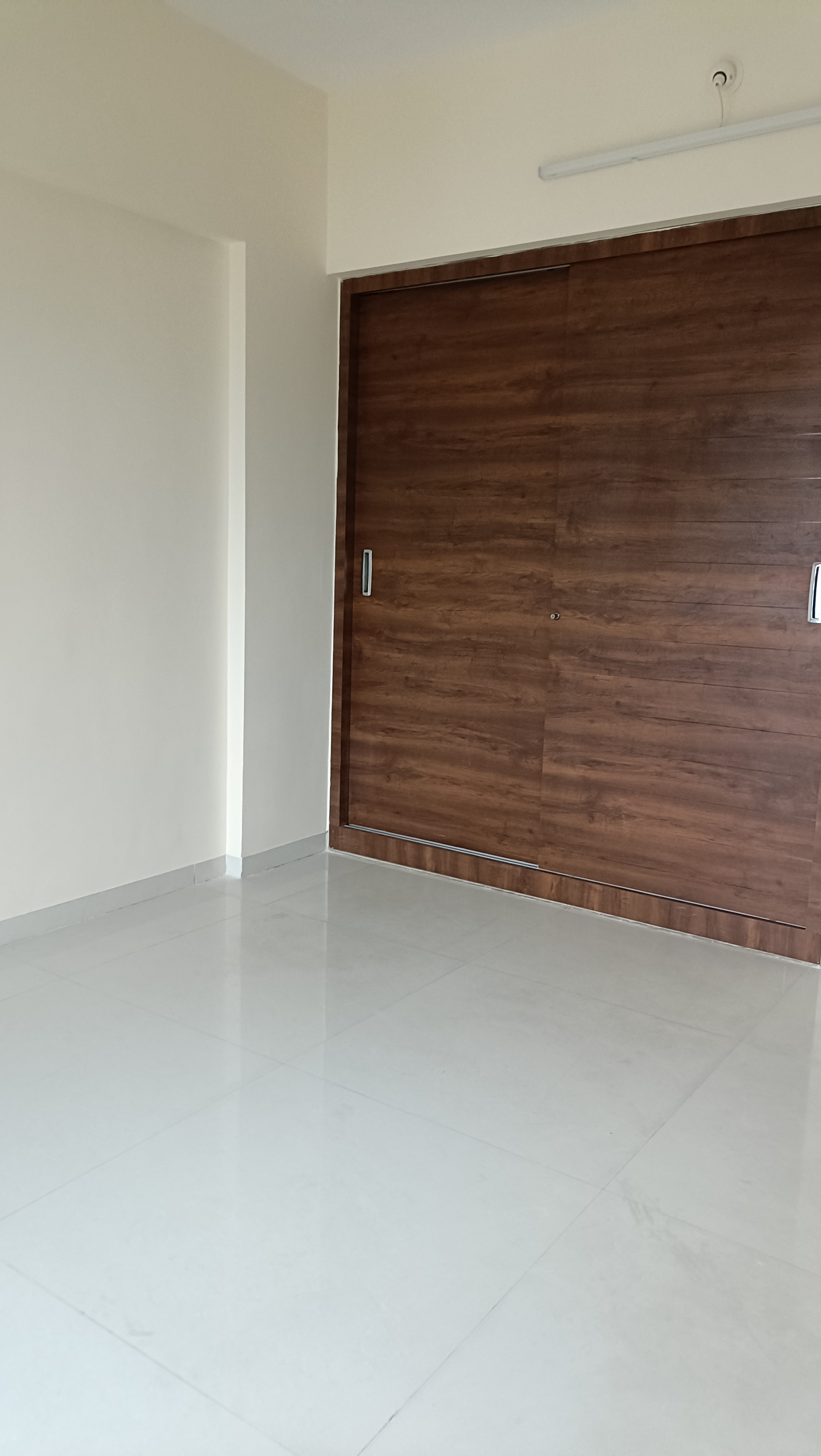 2 BHK Apartment For Rent in Hiranandani Estate
