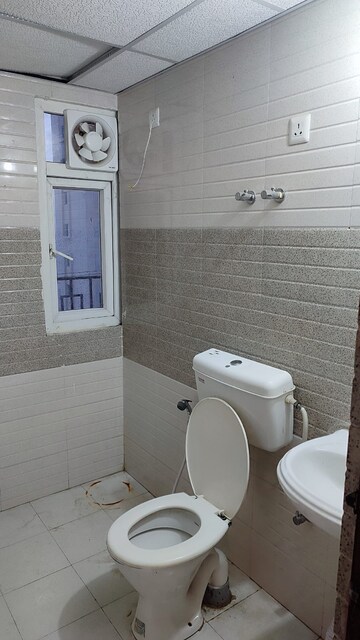 Bathroom in 2 BHK Apartment at Signature Orchard Avenue 2, Sector 93 – for Rent