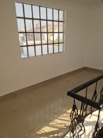 Room in 3 BHK Builder Floor at Sahastradhara Road – for Rent