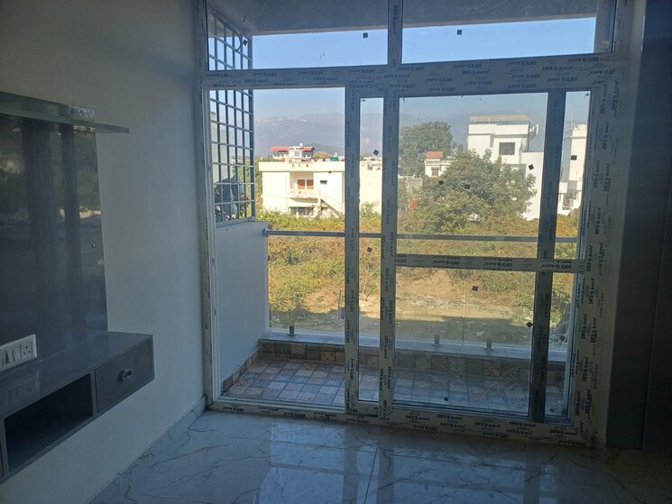 Room, sahastradhara road 3 Bedroom 1600 Sq.Ft. Builder Floor In Sahastradhara Road Dehradun 8774698