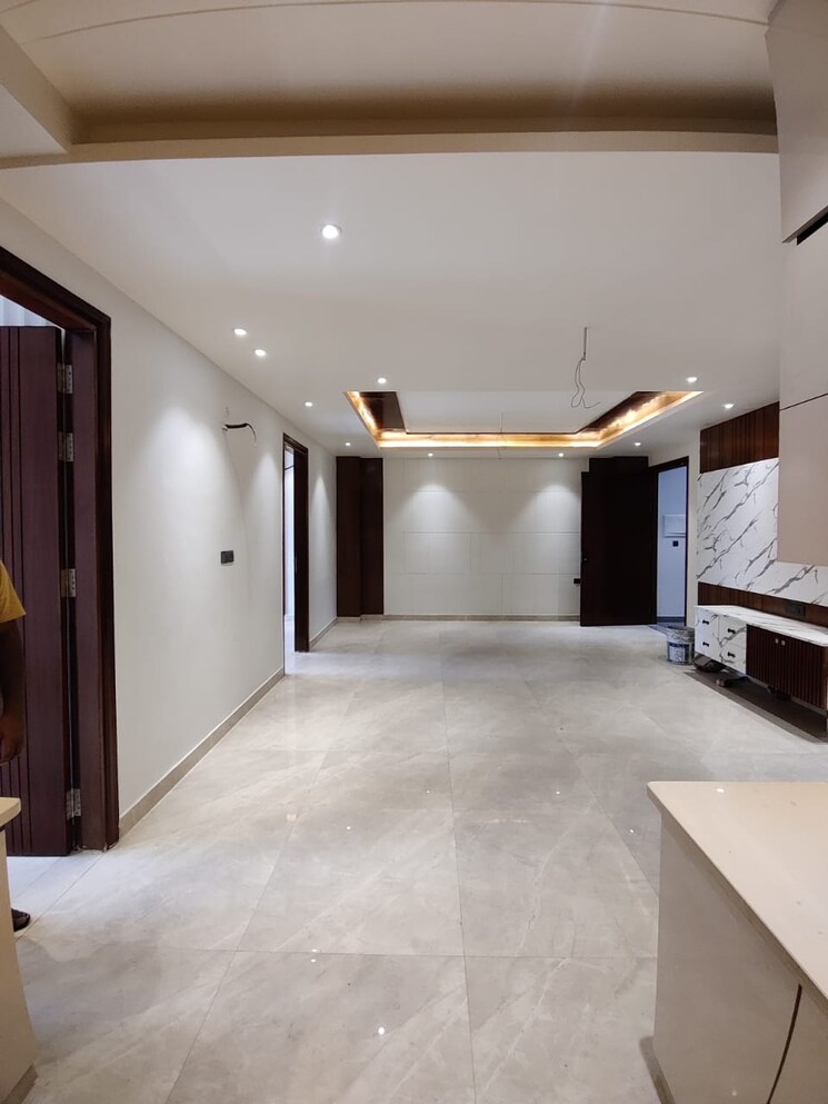 Room, gms road 3 Bedroom 2200 Sq.Ft. Builder Floor In Gms Road Dehradun 8774753