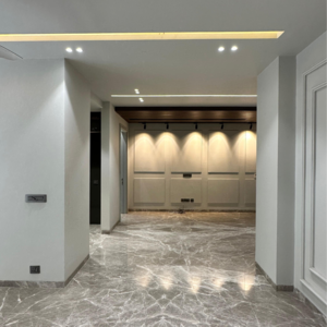 Building Lobby in 4 BHK Builder Floor at Ansal Sushant Lok I, Sector 43 – for Sale