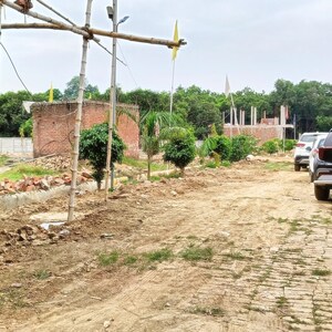 Plot For Sale in Gomti Nagar
