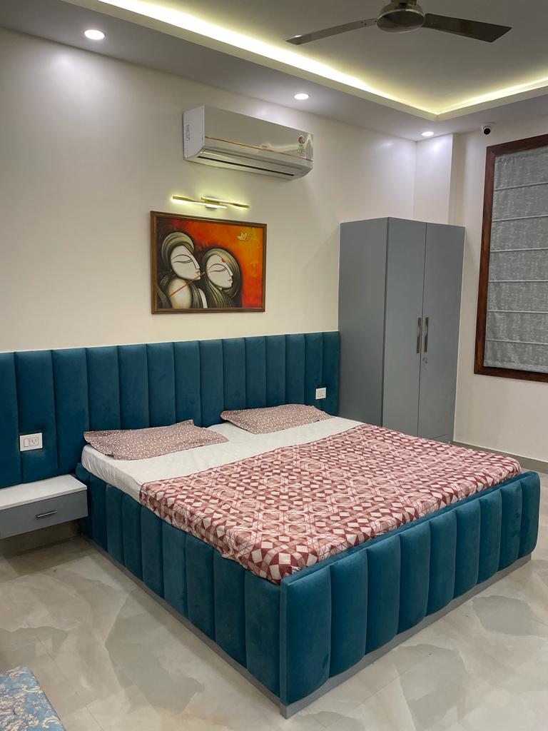 3 BHK + Servant Room Apartment For Sale in 3C Lotus Boulevard