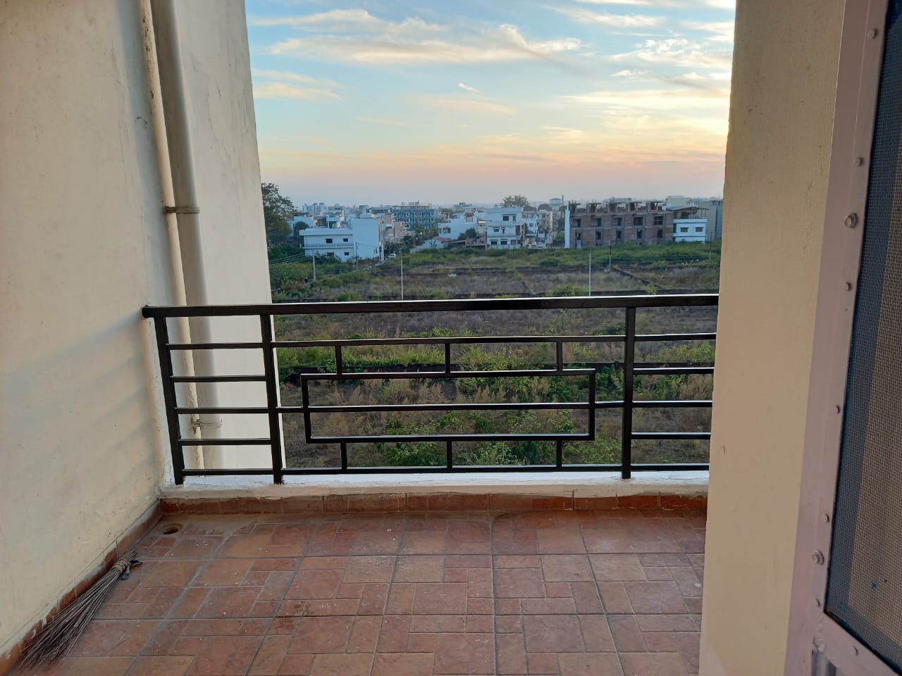 2 BHK Builder Floor For Rent in Sahastradhara Road