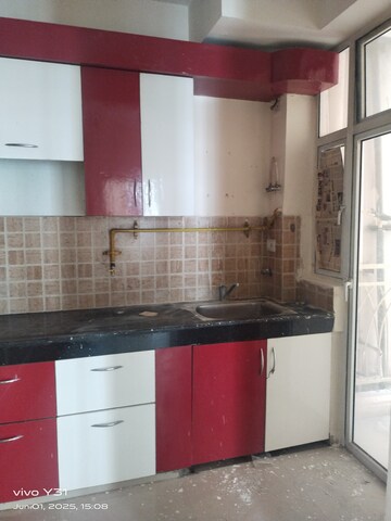Kitchen in 2.5 BHK Apartment at Mahagun Mywoods, Sector 16c Greater Noida – for Rent