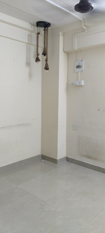 Room in 1 BHK Apartment at MHADA Prakash Cotton Mill, Lower Parel – for Rent
