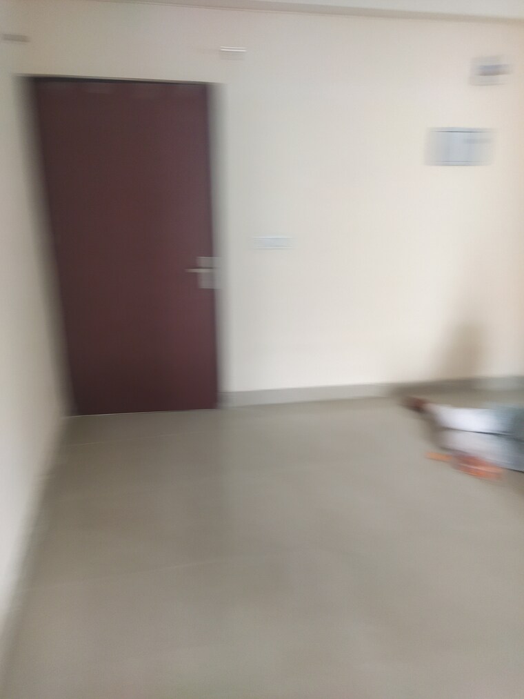 Room, sector 77 3 Bedroom 1500 Sq.Ft. Villa In Sector 77 Faridabad 8774877