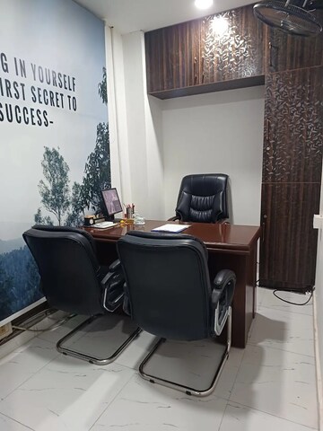  Office Space For Rent in Ansal Sushant Golf City Shopping Square, Sushant Golf City