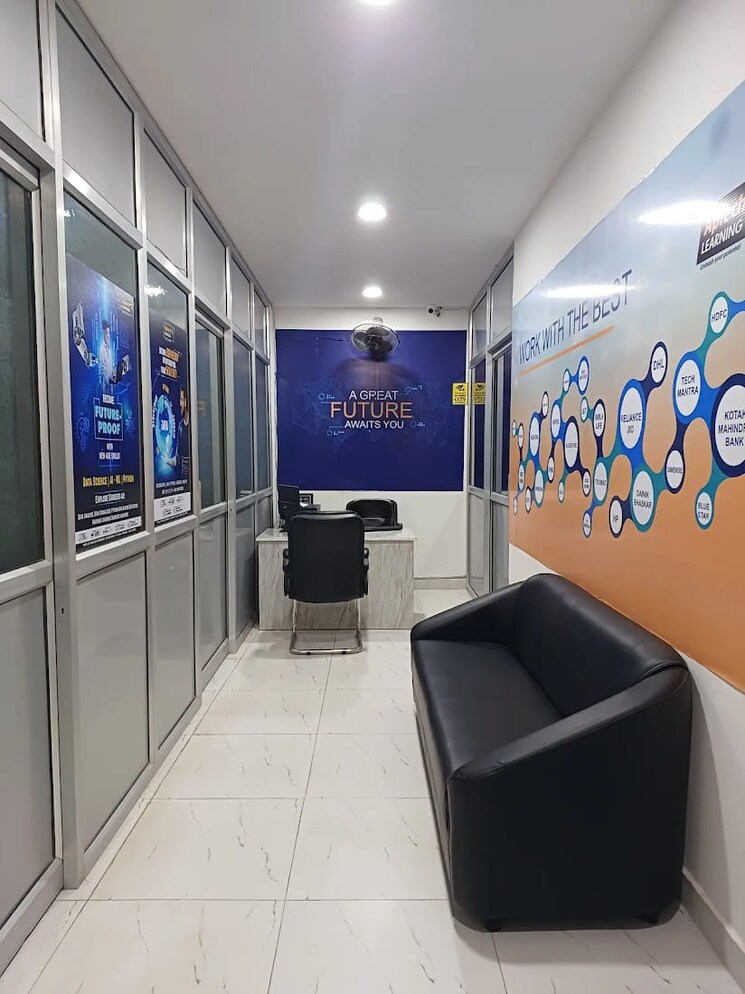 Team Area, ansal-sushant-golf-city-shopping-square Commercial Office Space 900 Sq.Ft. In Sushant Golf City Lucknow 8774869