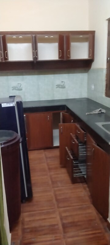 Kitchen in 1 BHK Builder Floor at Sector 39 – for Rent