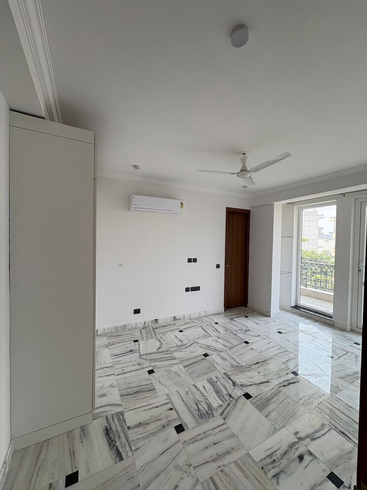 Bedroom, rwa-residential-society-sector-46 3.5 Bedroom 2700 Sq.Ft. Builder Floor In Sector 46 Gurgaon 8774901